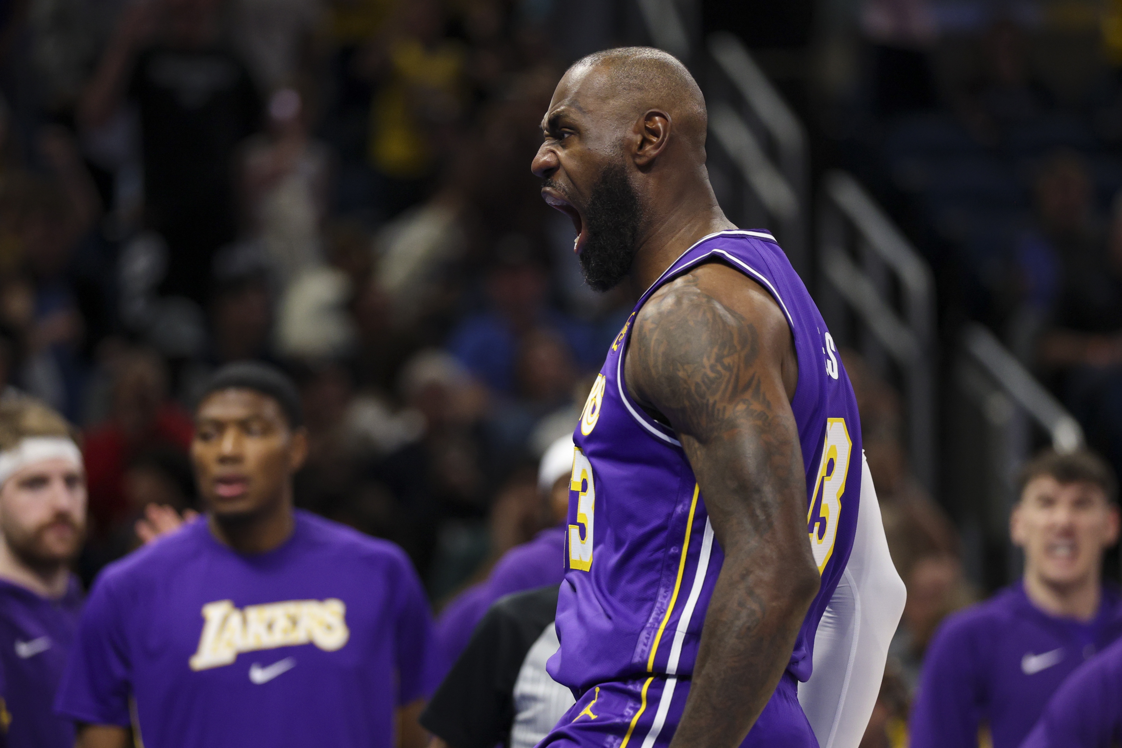 188金宝博体育官方入口-NBA官方晒纪录：詹姆斯季后赛关键时刻进151球独一档 科比第二104